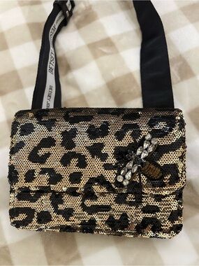 Betsy Johnson crossbody belt bag